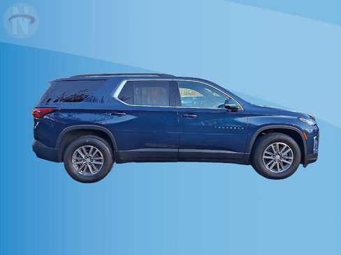 Used 2023 Chevrolet Traverse LT image 9