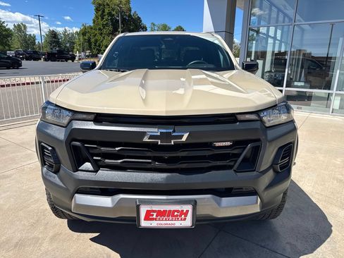 Used 2023 Chevrolet Colorado Trail Boss w/ Technology Package AWD/4WD image 8
