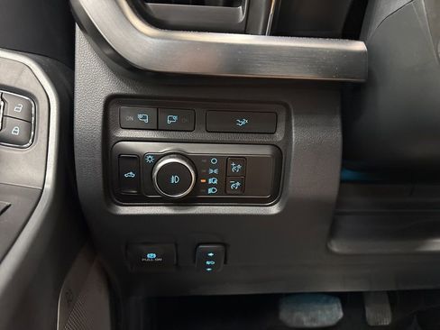 Used 2024 Ford F250 Lariat image 40