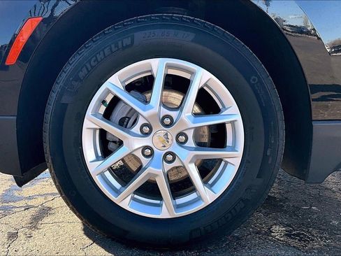 Used 2024 Chevrolet Equinox LT w/ LPO, Floor Liner Package FWD image 18