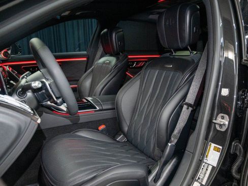 New 2026 Mercedes-Benz S 63 AMG S image 12