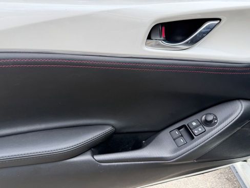 Used 2018 MAZDA MX-5 Miata Grand Touring RWD image 11