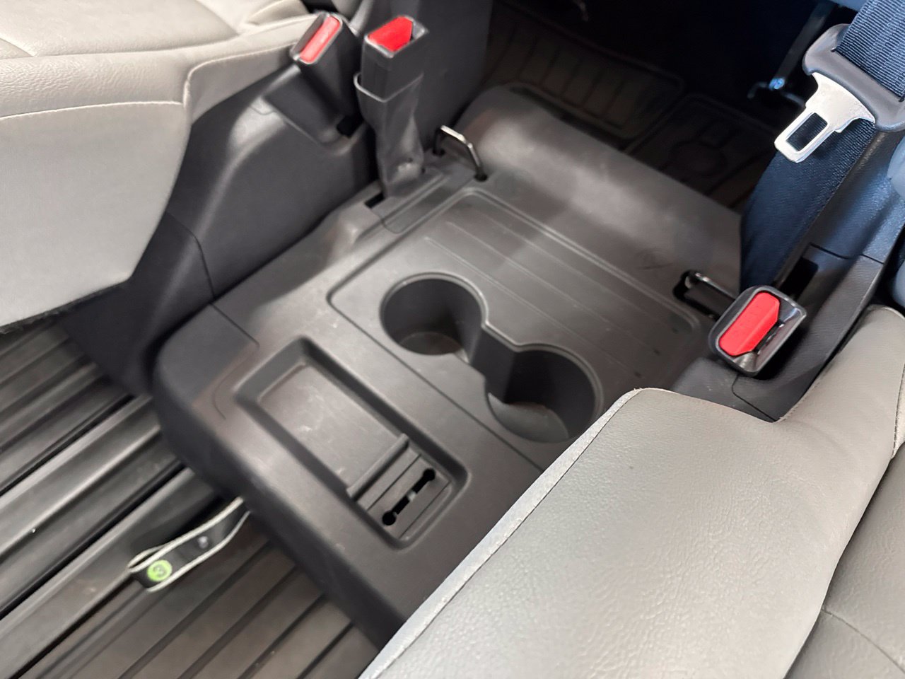 Certified 2026 Toyota Sienna XLE FWD image 43