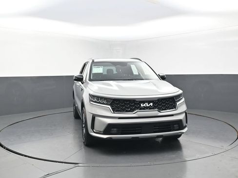 Used 2023 Kia Sorento EX FWD image 7