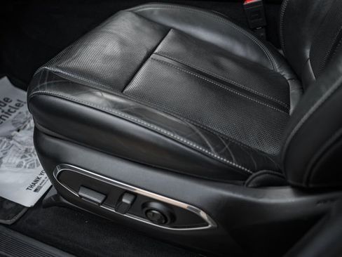 Used 2022 Jeep Wagoneer Series III w/ Premium Group I image 44