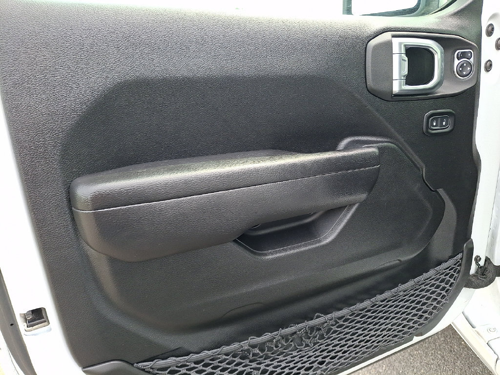 Used 2022 Jeep Wrangler Unlimited Sport AWD/4WD image 14