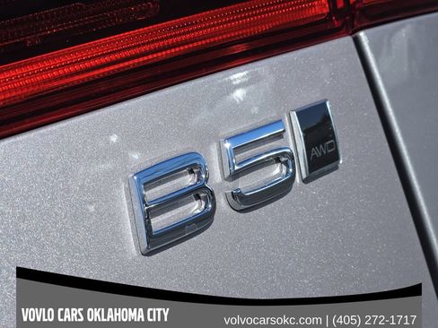 Used 2026 Volvo XC60 B5 Plus w/ Protection Package Premier AWD/4WD image 10