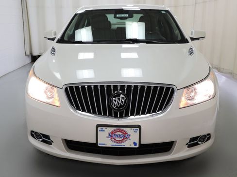 Used 2013 Buick LaCrosse Premium w/ Entertainment Package FWD image 18