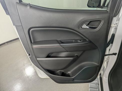 Used 2020 GMC Canyon Denali image 15