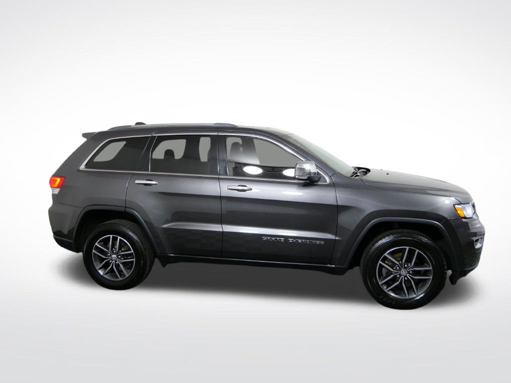 Used 2018 Jeep Grand Cherokee Limited AWD/4WD image 2