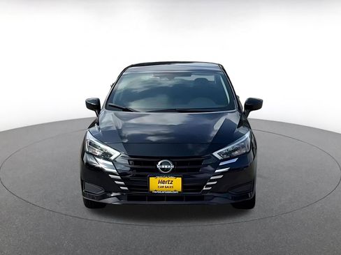 Used 2025 Nissan Versa SV FWD image 4