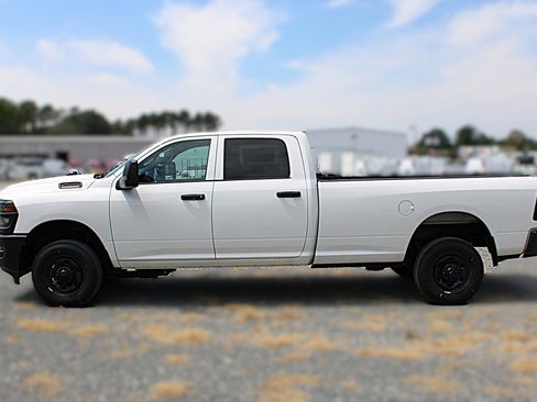 Used 2026 RAM 2500 Tradesman w/ Bed Convenience Group AWD/4WD image 6