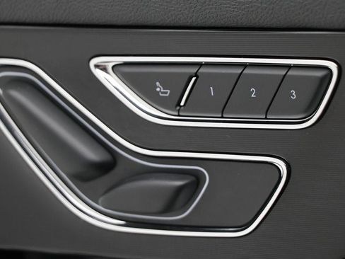 Used 2022 Lincoln Corsair AWD w/ Premium Package image 26