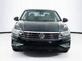 Used 2019 Volkswagen Jetta SE image 2