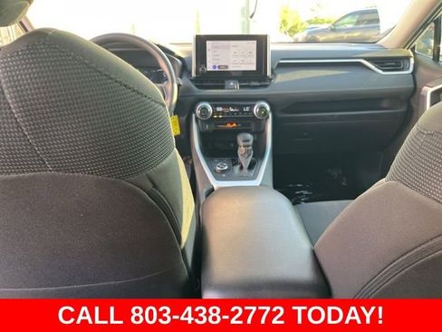 Used 2024 Toyota RAV4 LE AWD/4WD image 15