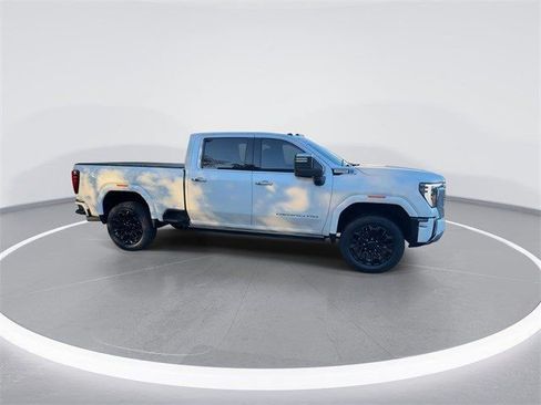 Used 2024 GMC Sierra 2500 Denali w/ Denali Reserve Package image 8
