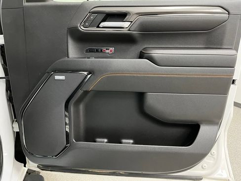 Used 2022 GMC Sierra 1500 AT4 w/ AT4 Premium Package AWD/4WD image 52