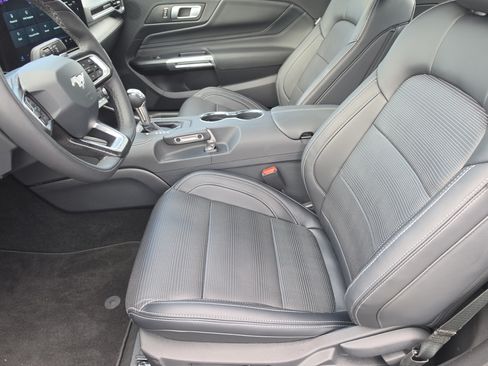 Used 2026 Ford Mustang GT Premium w/ GT Performance Package RWD image 9