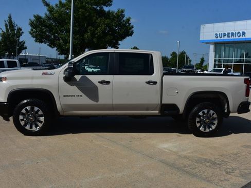 New 2026 Chevrolet Silverado 2500 Custom w/ Custom Value Package AWD/4WD image 9