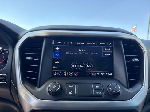 Used 2022 GMC Acadia SLT w/ Elevation Edition FWD image 24