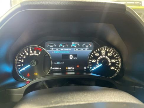 Used 2018 Ford F150 Lariat w/ Equipment Group 502A Luxury AWD/4WD image 16