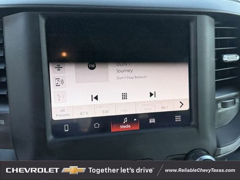 Used 2024 RAM 2500 Tradesman w/ Chrome Appearance Group image 27