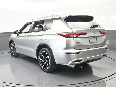 New 2025 Mitsubishi Outlander SEL image 4