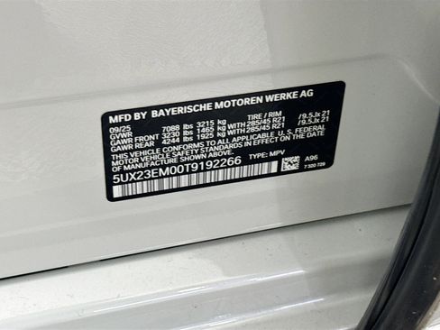 Used 2026 BMW X7 xDrive40i AWD/4WD image 40