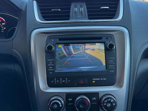 Used 2016 GMC Acadia SLE image 31