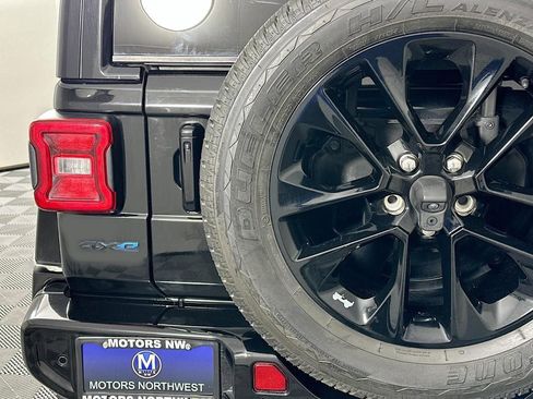 Used 2021 Jeep Wrangler Unlimited Sahara image 15