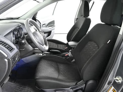 Used 2023 Mitsubishi Outlander Sport ES image 17