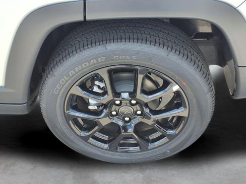 New 2026 Jeep Compass Latitude AWD/4WD image 7