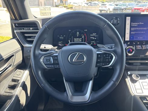 Used 2024 Lexus GX 550 550 Luxury w/ Accessory Package (31) image 18