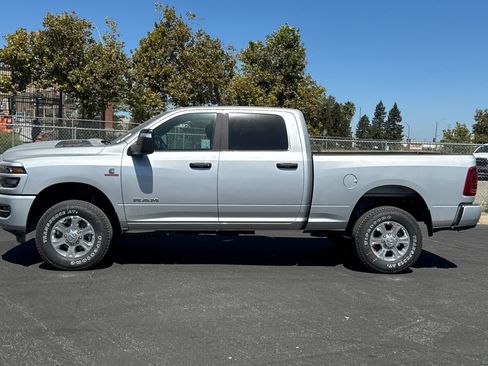 New 2026 RAM 2500 Big Horn AWD/4WD image 6