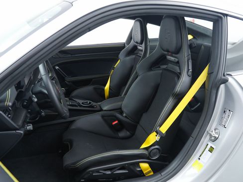 Used 2026 Porsche 911 GT3 RWD image 24