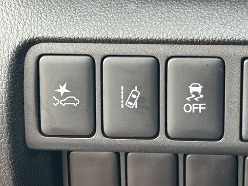 Used 2023 Mitsubishi Eclipse Cross AWD image 24