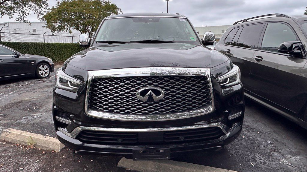 Used 2019 INFINITI QX80 Luxe w/ 22" Wheel Package AWD/4WD image 16