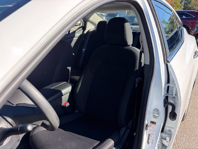 Used 2025 Nissan Sentra S FWD image 22