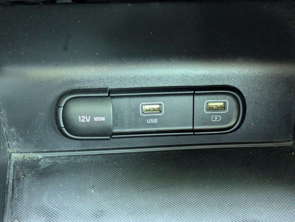 Used 2022 Kia K5 GT-Line FWD image 22