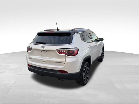 Certified 2018 Jeep Compass Limited w/ Navigation Group image 8