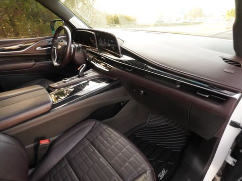 Used 2023 Cadillac Escalade V AWD/4WD image 26