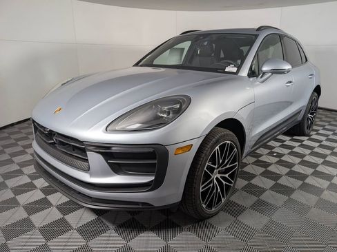 New 2026 Porsche Macan image 1