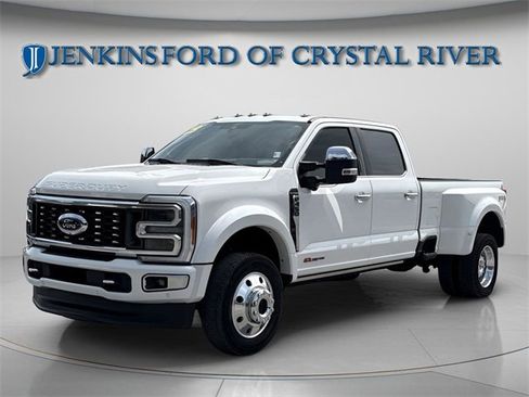 Certified 2023 Ford F450 Platinum w/ FX4 Off-Road Package image 2