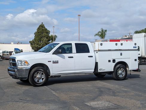Used 2017 RAM 2500 Tradesman w/ Chrome Appearance Group RWD image 4