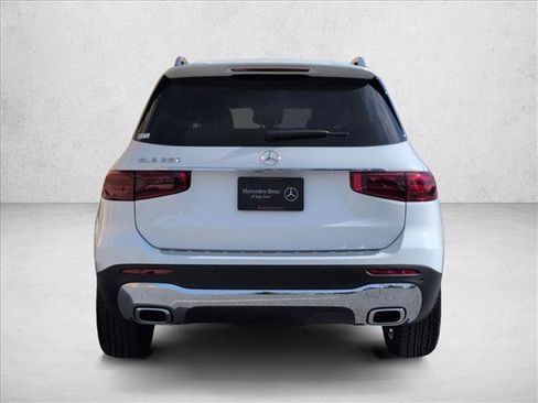 New 2026 Mercedes-Benz GLB 250 image 8