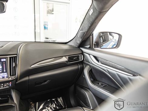 Used 2022 Maserati Levante F Tributo image 40