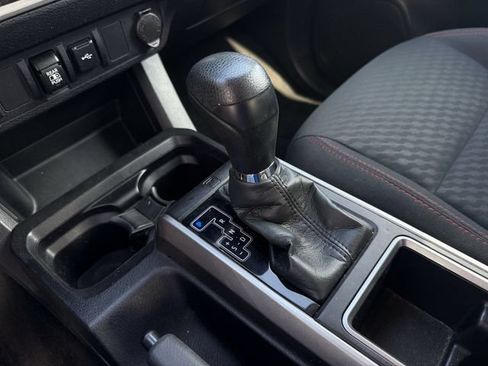 Used 2021 Toyota Tacoma SR5 RWD image 21