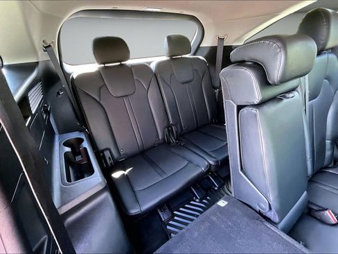 Used 2022 Kia Sorento S FWD image 25