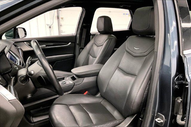 Used 2021 Cadillac XT5 Premium Luxury AWD/4WD image 24