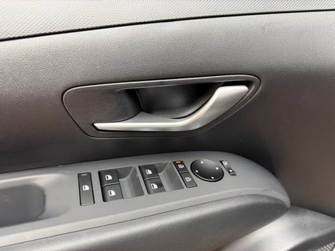 New 2026 Hyundai Tucson SE FWD image 19